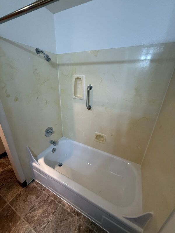 Building Photo - 653 Glen Creek Rd NW