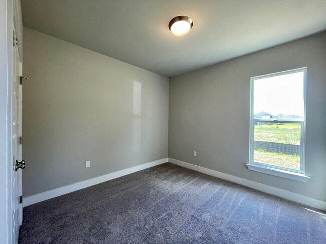 Building Photo - 4 Bed 3 Bath in Southhaven! Move-In Ready! $500 off first month with 30 day move in**