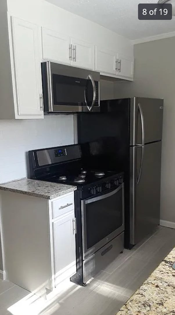 Building Photo - Prestine 2 Bed 1 Bath
