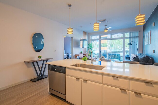 Building Photo - 914 N 3rd St