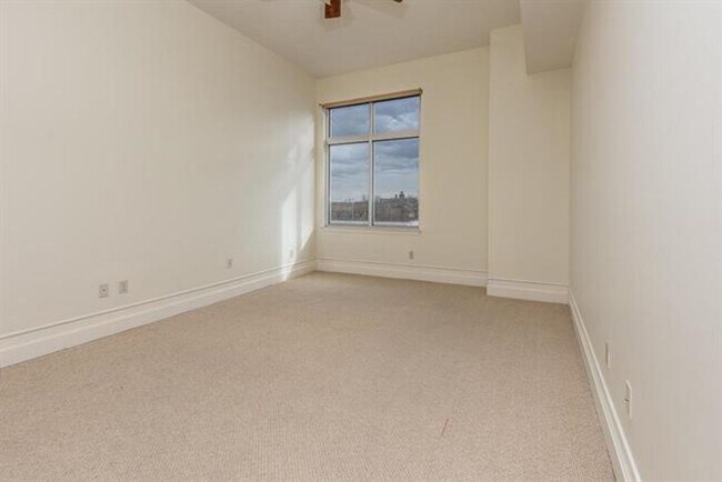 Building Photo - Gorgeous two bedroom two bath with 1574 ft.² two parking spaces included balcony, beautiful rooft...