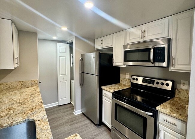 Building Photo - 10322 Westridge Dr