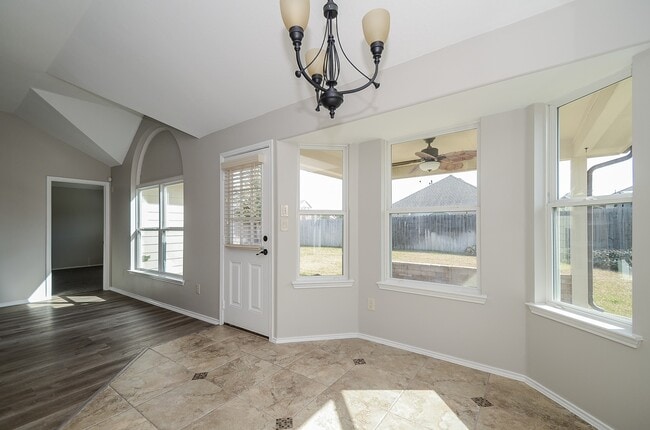 Building Photo - 2646 Leopard Ct