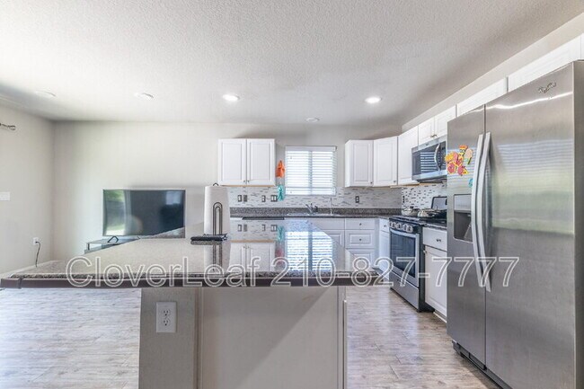 Building Photo - 10423 Legacy Cv