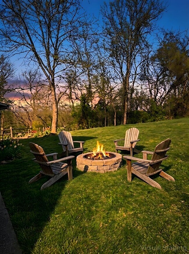 Building Photo - 3 bed/1 bath Single Family Home Clairton, PA