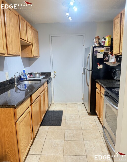 Building Photo - 49 Village Brook Ln