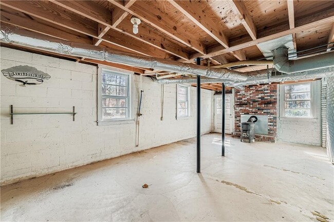 Building Photo - 6797 Campground Rd