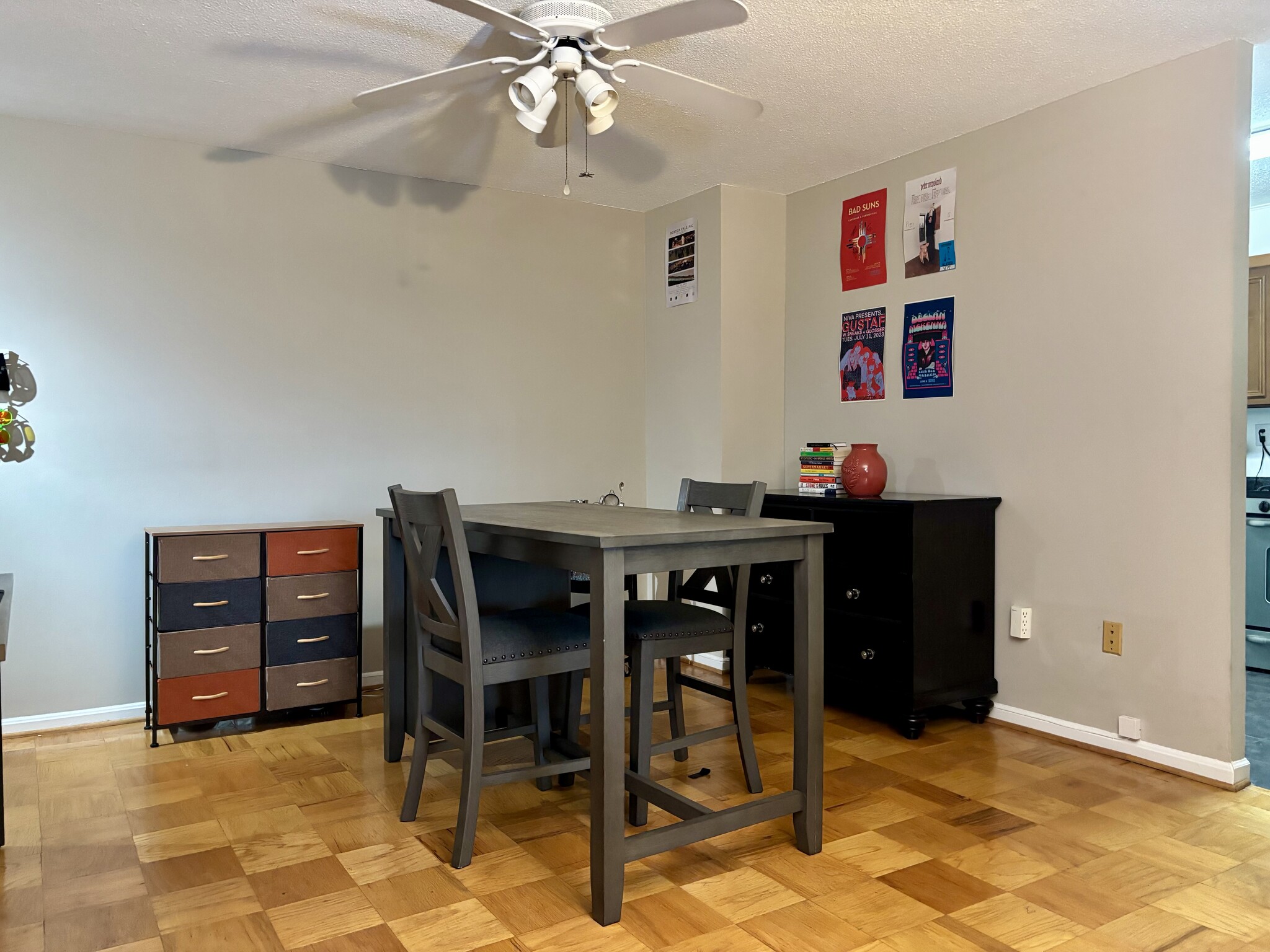 Dining Room - 1300 Army Navy Dr