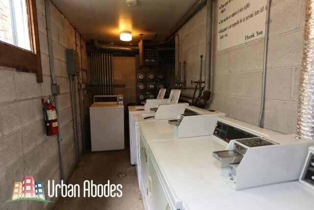 Building Photo - 1255 W Belden Ave