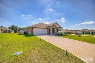 Building Photo - 9336 Tara Cir