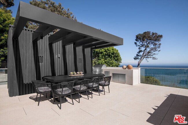 Building Photo - 26946 Pacific Coast Hwy