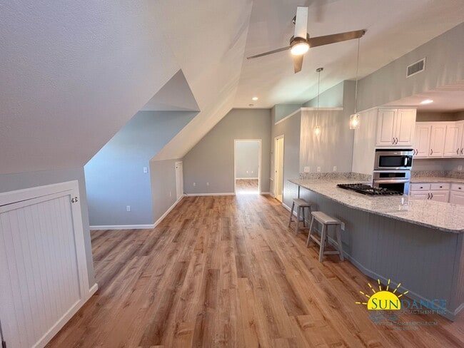 Building Photo - Exceptional 1 Bedroom Unit in Niceville!