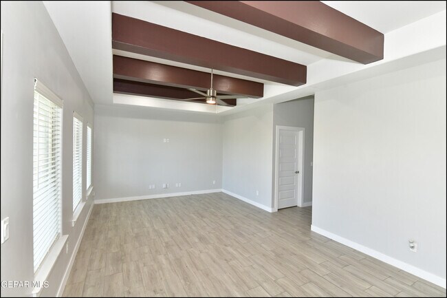 Building Photo - 205 Anglesy Pl