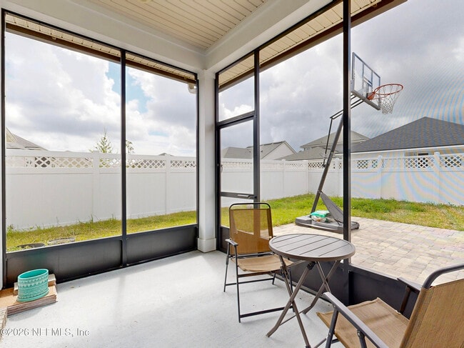 Building Photo - 121 Newfield Wy.