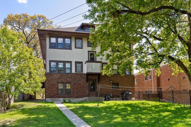 Building Photo - 3006 W 44th St