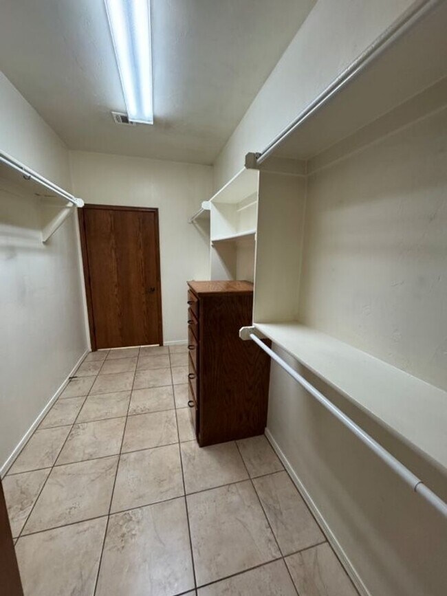 Building Photo - Stunning 3 bed in immaculate community, NO mowing, neighborhood pool, and GATED entry!