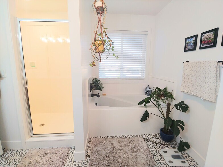 Master bath - 1824 N 400 W