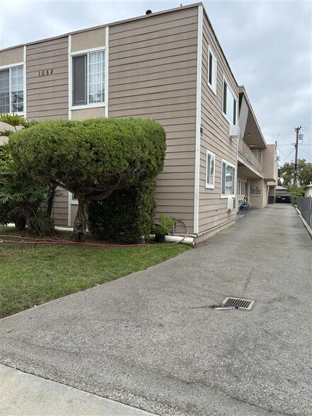 Building Photo - 1052 Justin Ave
