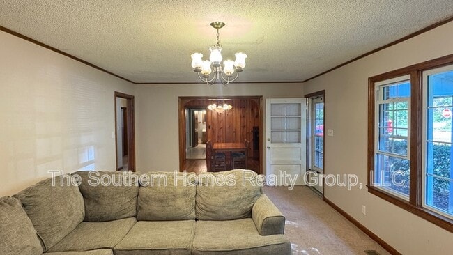 Building Photo - 1012 Wilson St