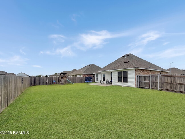Building Photo - 201 Rocky Meadows Ln
