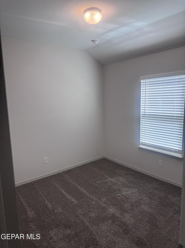 Building Photo - 5012 Marcella Santillana