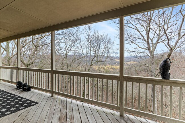 Building Photo - Spacious Home with Mountain Views in Black...