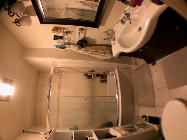 Building Photo - 2343 Sherbrook St