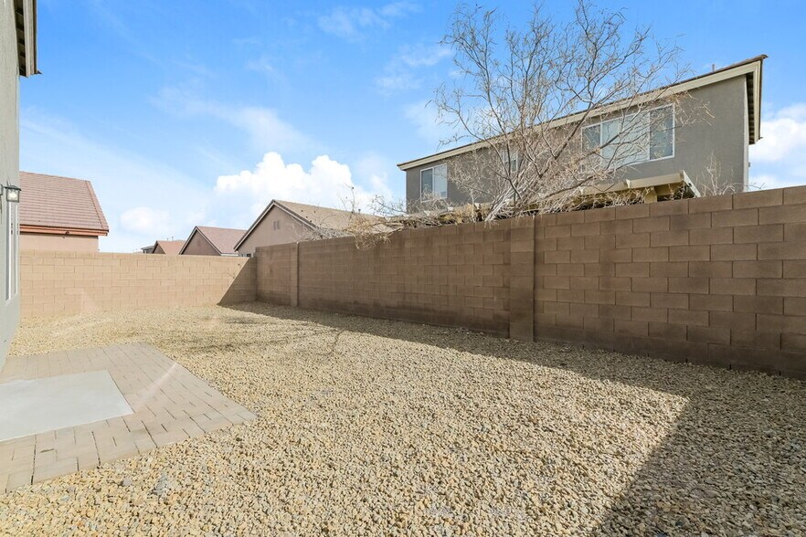 Building Photo - 995 Klamath River Ave