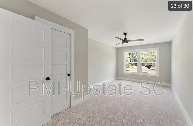 Building Photo - 309 Breakwater Ln