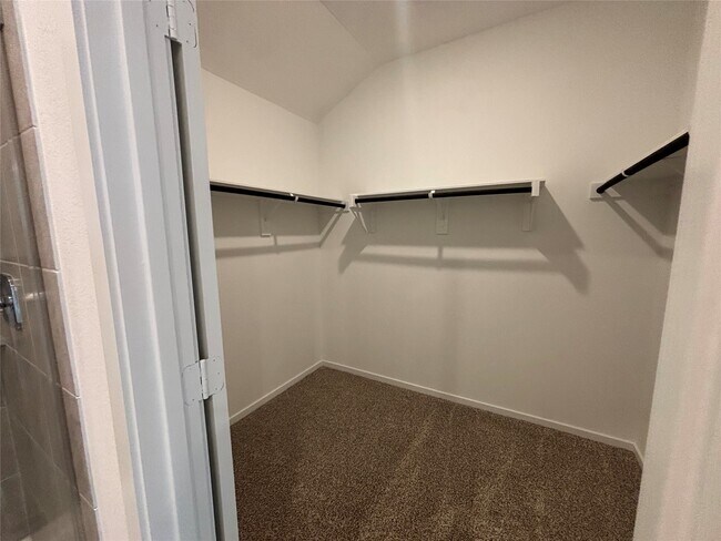 Building Photo - 27314 Oceanus Springs Dr
