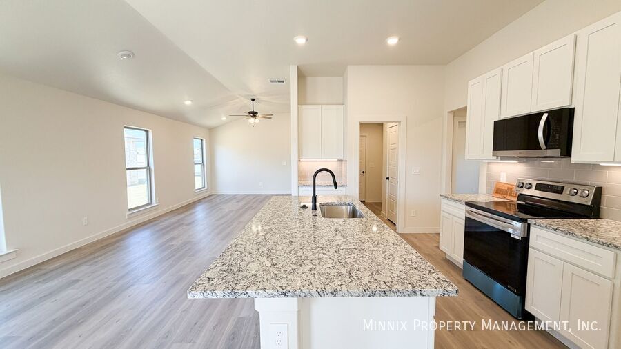 Building Photo - 7011 14th St