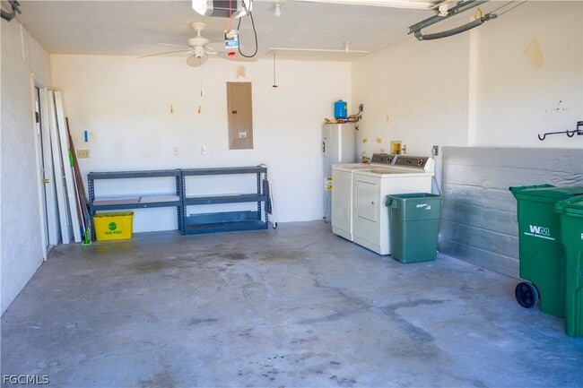 Building Photo - 4779 Lakewood Blvd