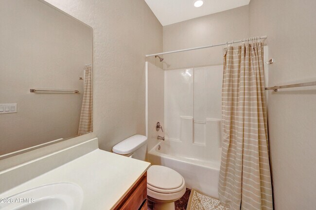 Building Photo - 2950 W Louise Dr