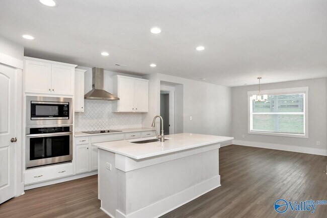 Building Photo - 100 River Springs Ct