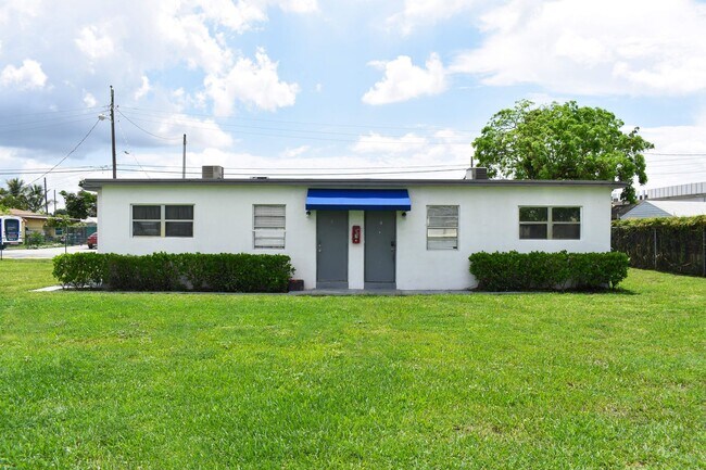 Building Photo - AVAILABLE NOW: For Rent -1/1- $1,550 near ...