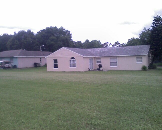 Building Photo - 867 Lake Jackson Cir