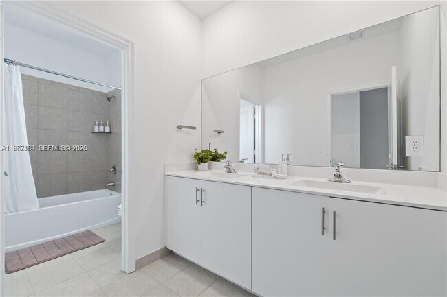 Building Photo - 11932 SW 241 Ter