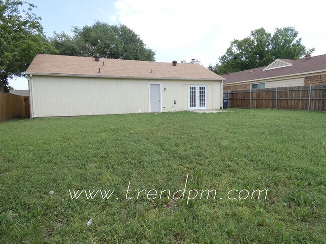 Building Photo - 3800 Flintwood Trail