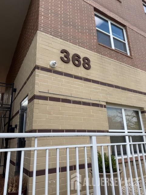 Building Photo - 368 Rector St