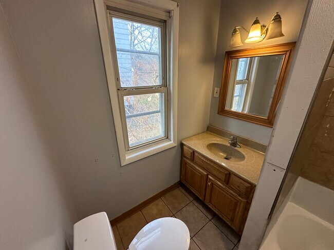 Building Photo - Chemung St 416