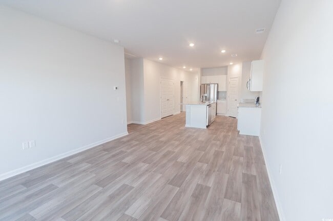 Building Photo - 1375 Speedway St