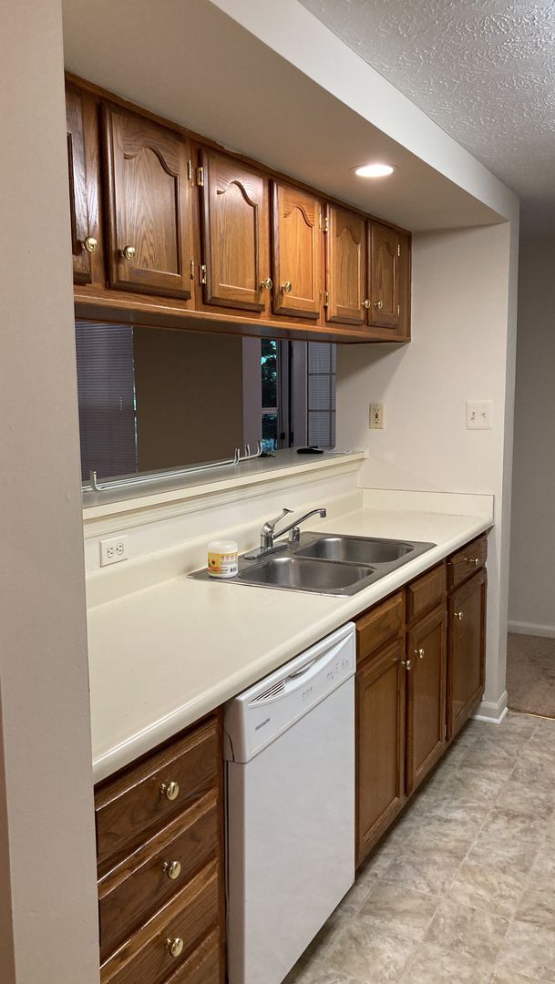 Building Photo - Beautiful 2 bedroom 2 bathroom First Floor Condo in Bel Air