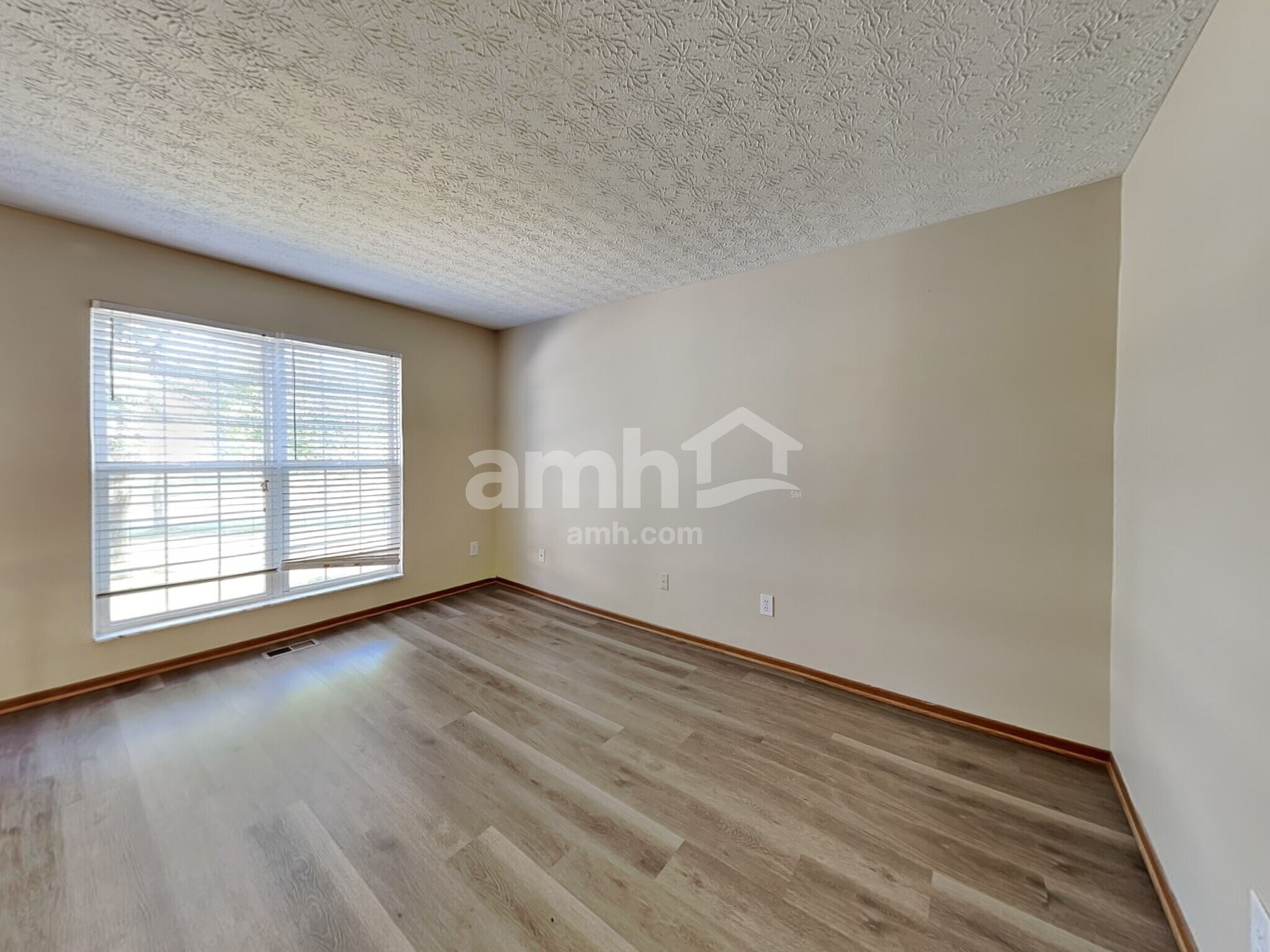 Building Photo - 249 Border St