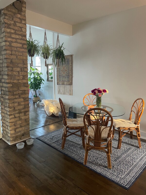 Building Photo - 3581 S Kinnickinnic Ave