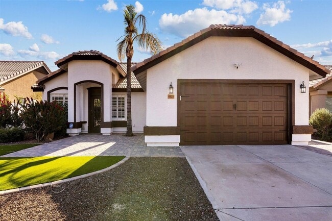 Primary Photo - 4525 E Angela Dr