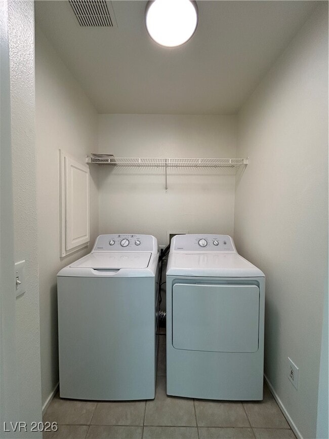 Building Photo - 956 Ribbon Grass Ave