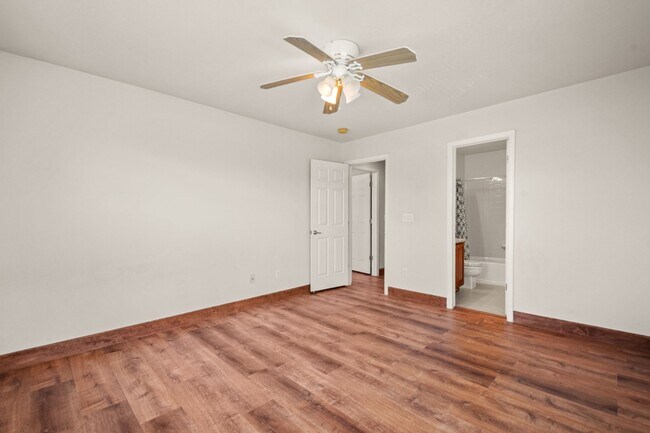Building Photo - 20981 E Hampden Pl
