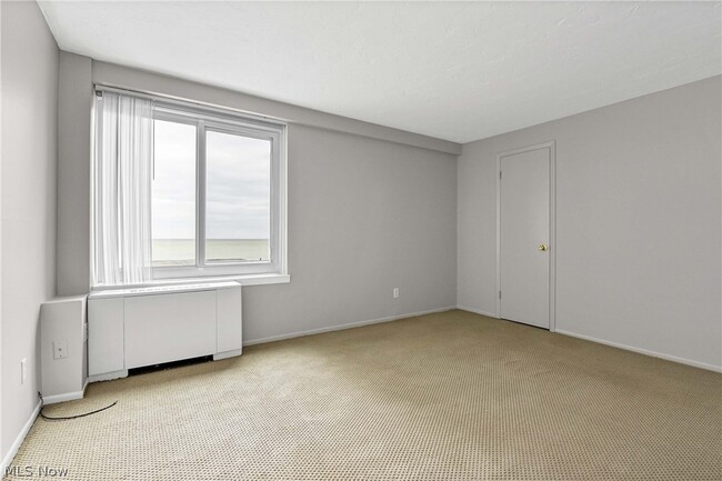 Building Photo - 12900 Lake Ave