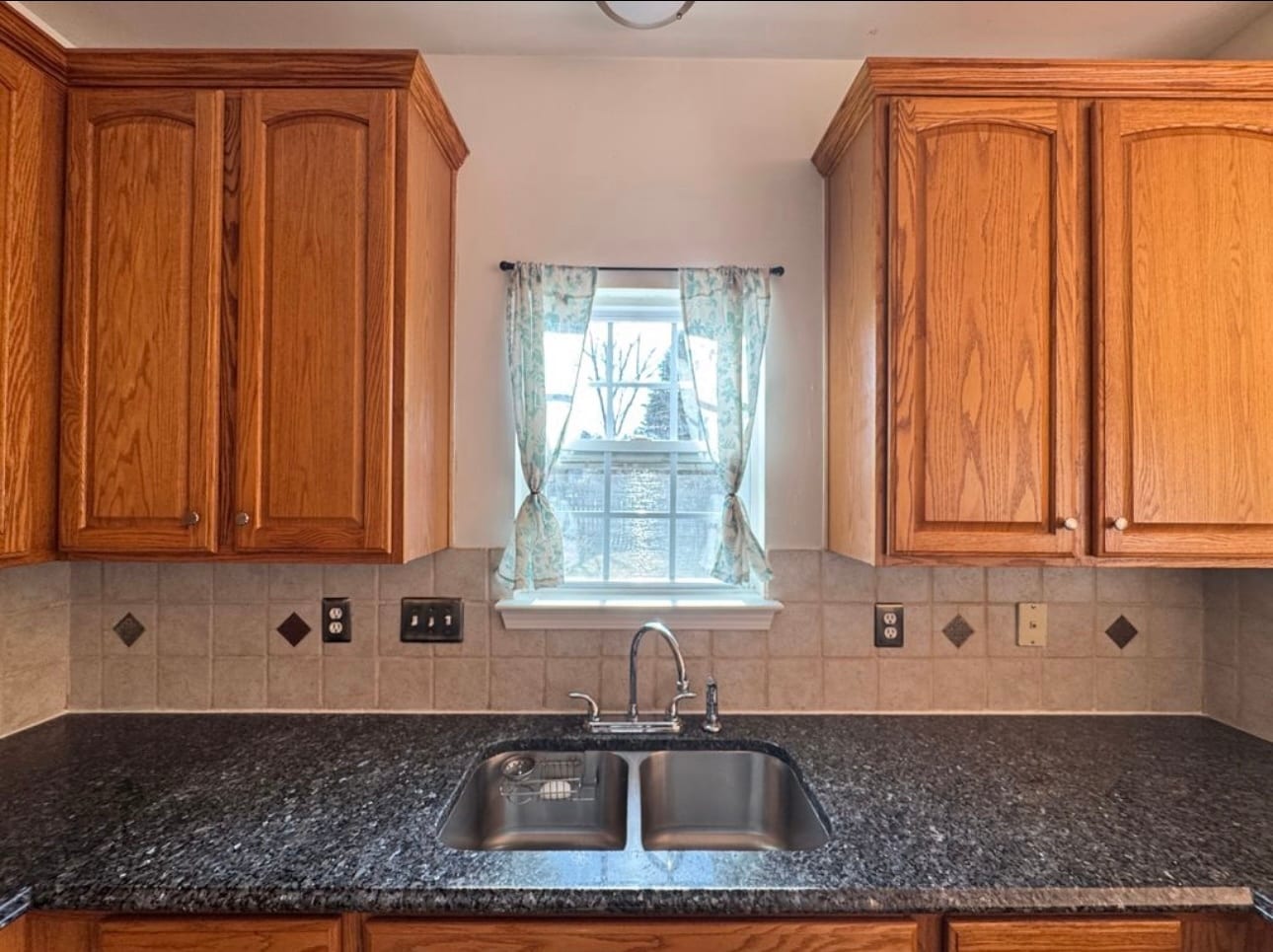 Kitchen - 9920 Forest Run Ln