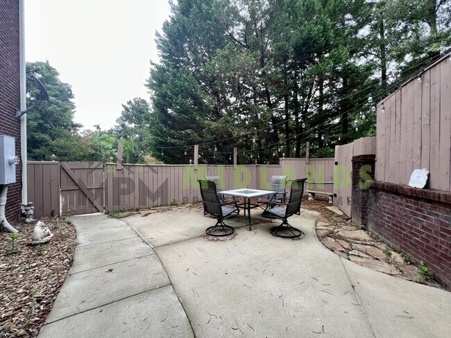 Building Photo - 124 Misty Pine Ln